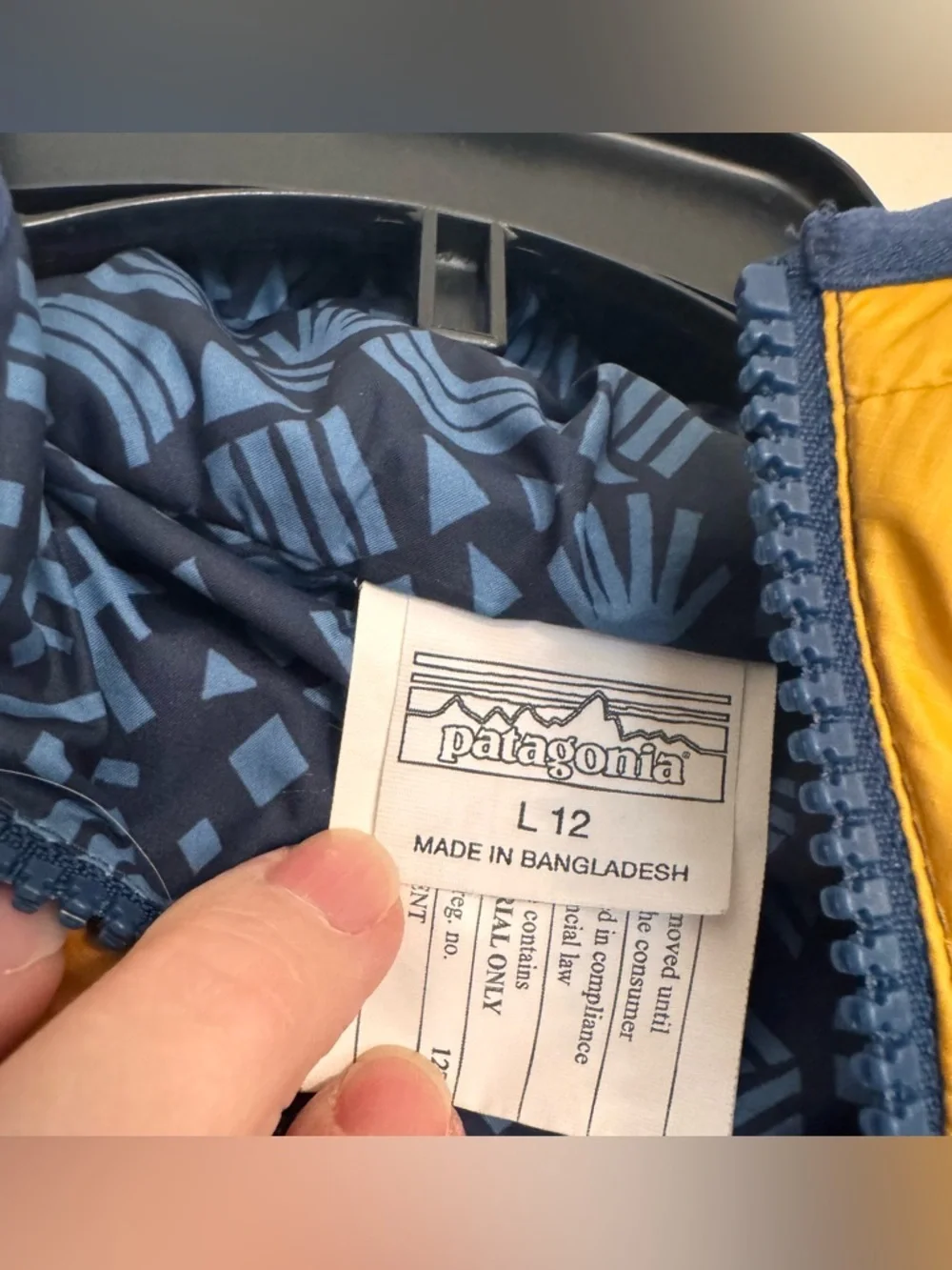 Patagonia Kids Reversible Down Sweater Hoody Navy & Mustard – Size L (12)